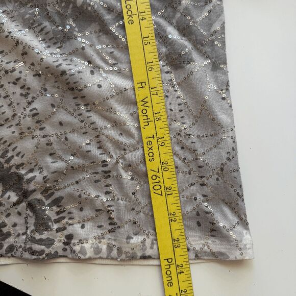 Zynergy by Chico's Gray Tone on Tone Scooped Neck, Knit Top, Medium - Picture 4 of 8